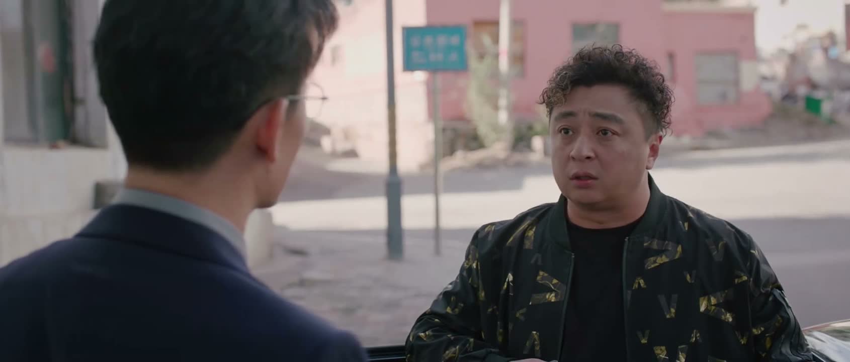 给你打电话为什么不接啊你