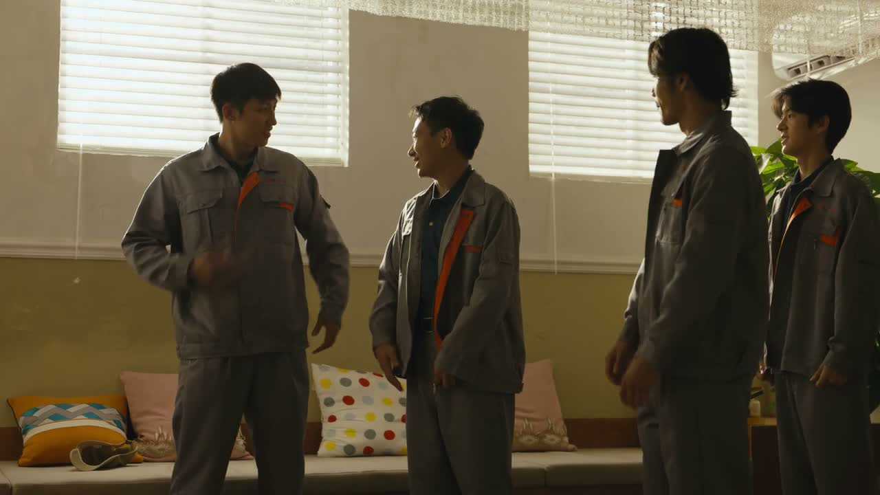 就跟咱回厂上班似的
