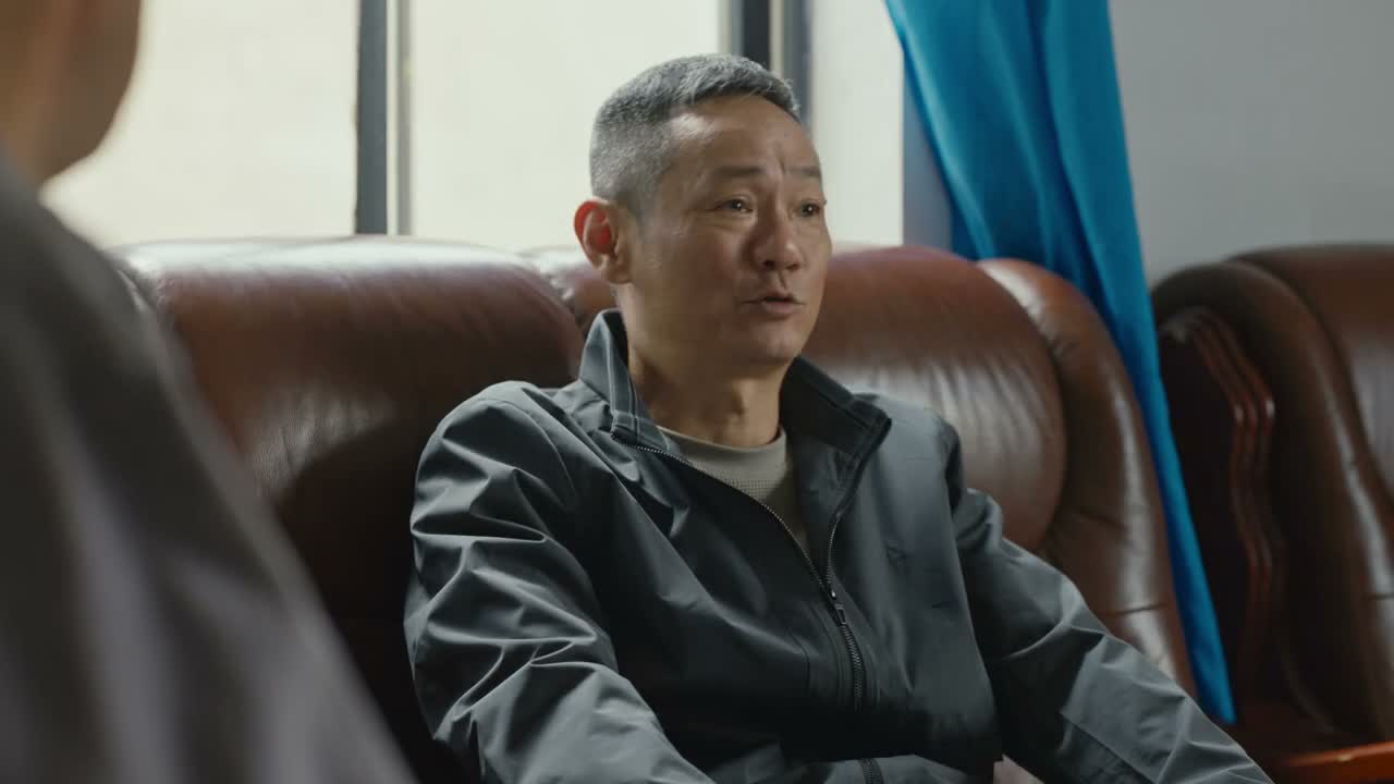 你说退休了当个甩手掌柜的