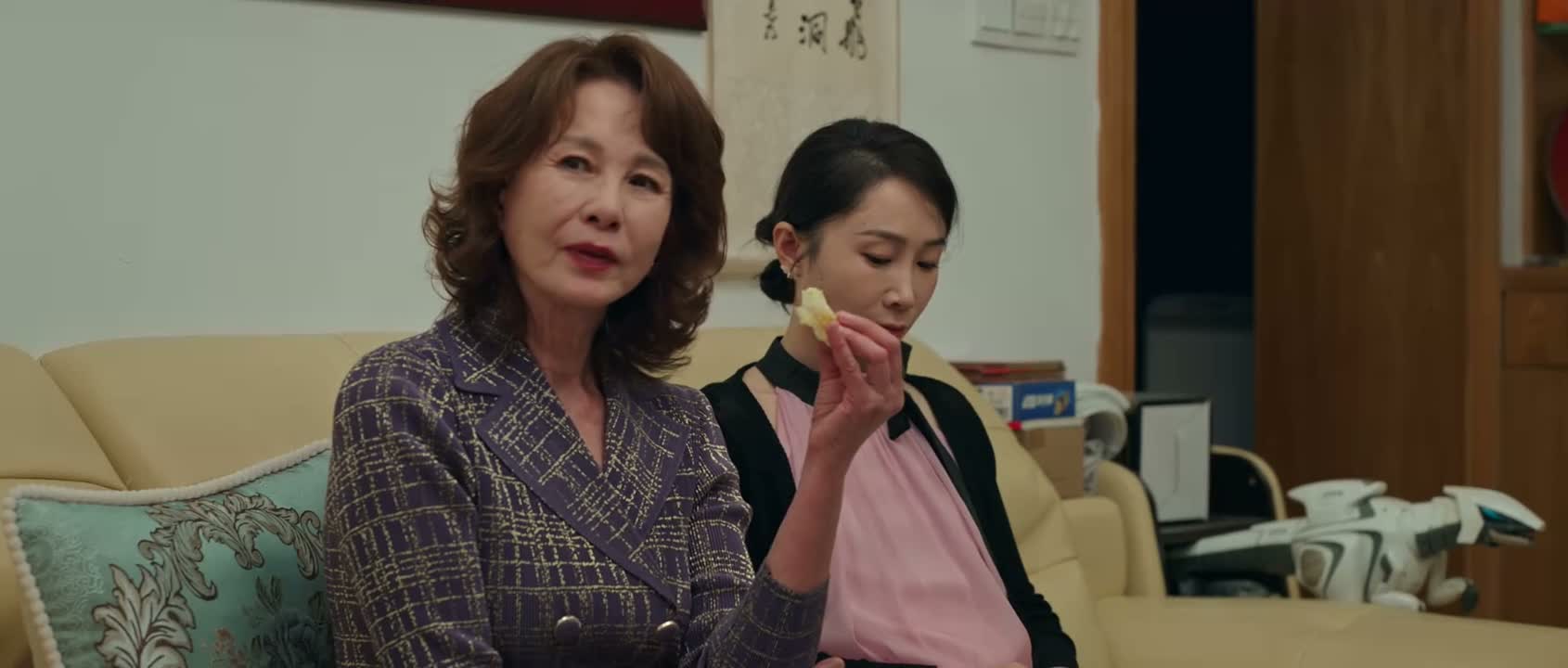 这满屋子堆成山的