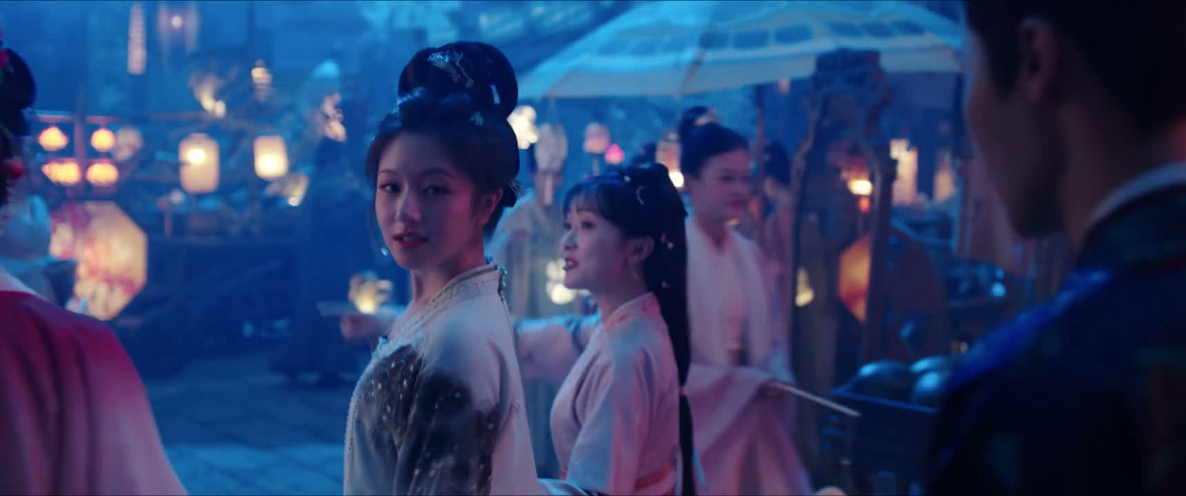 郡主 你快看那个灯
