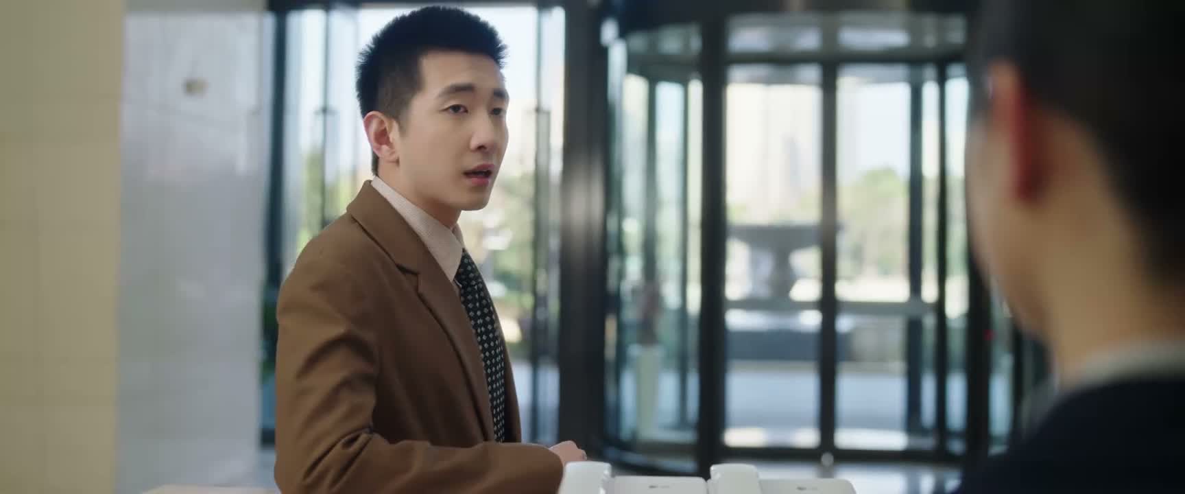 看着点 以后她不让进
