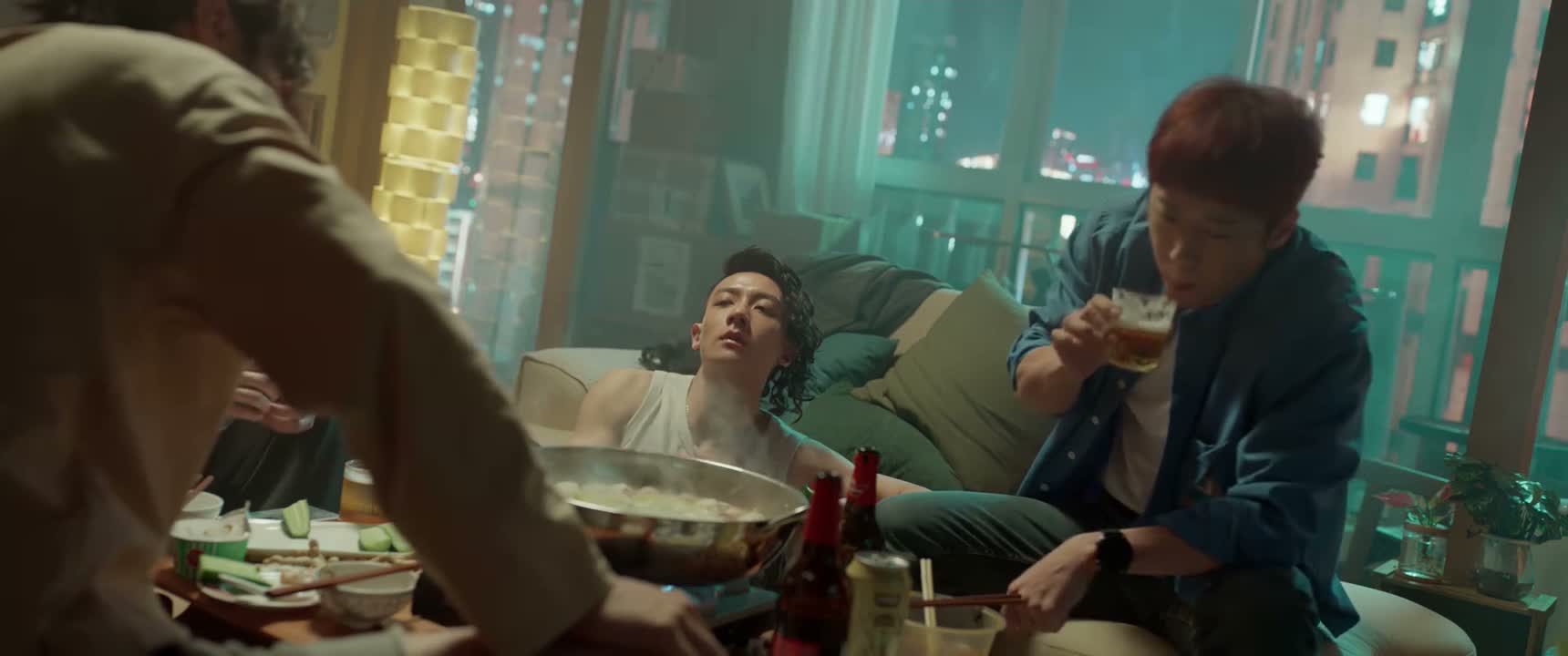身边要是有谁说三道四