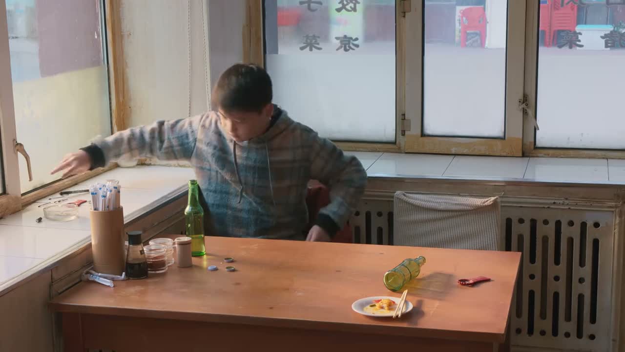 你干啥呢 来了 来了 快点啊