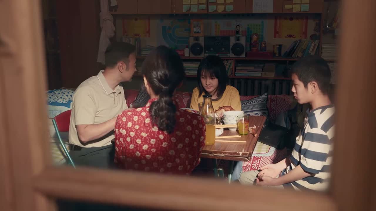 我跟你妈呢 领证了