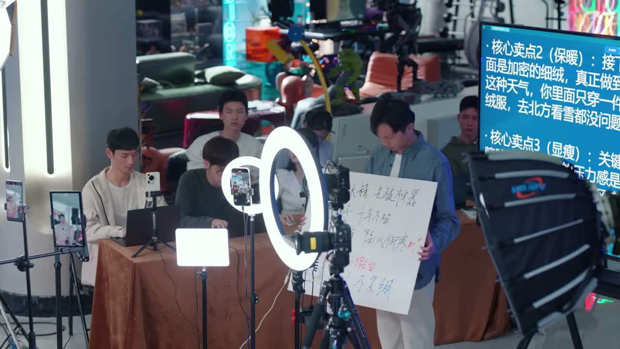 你们觉得他家颜色很自然是吧 来