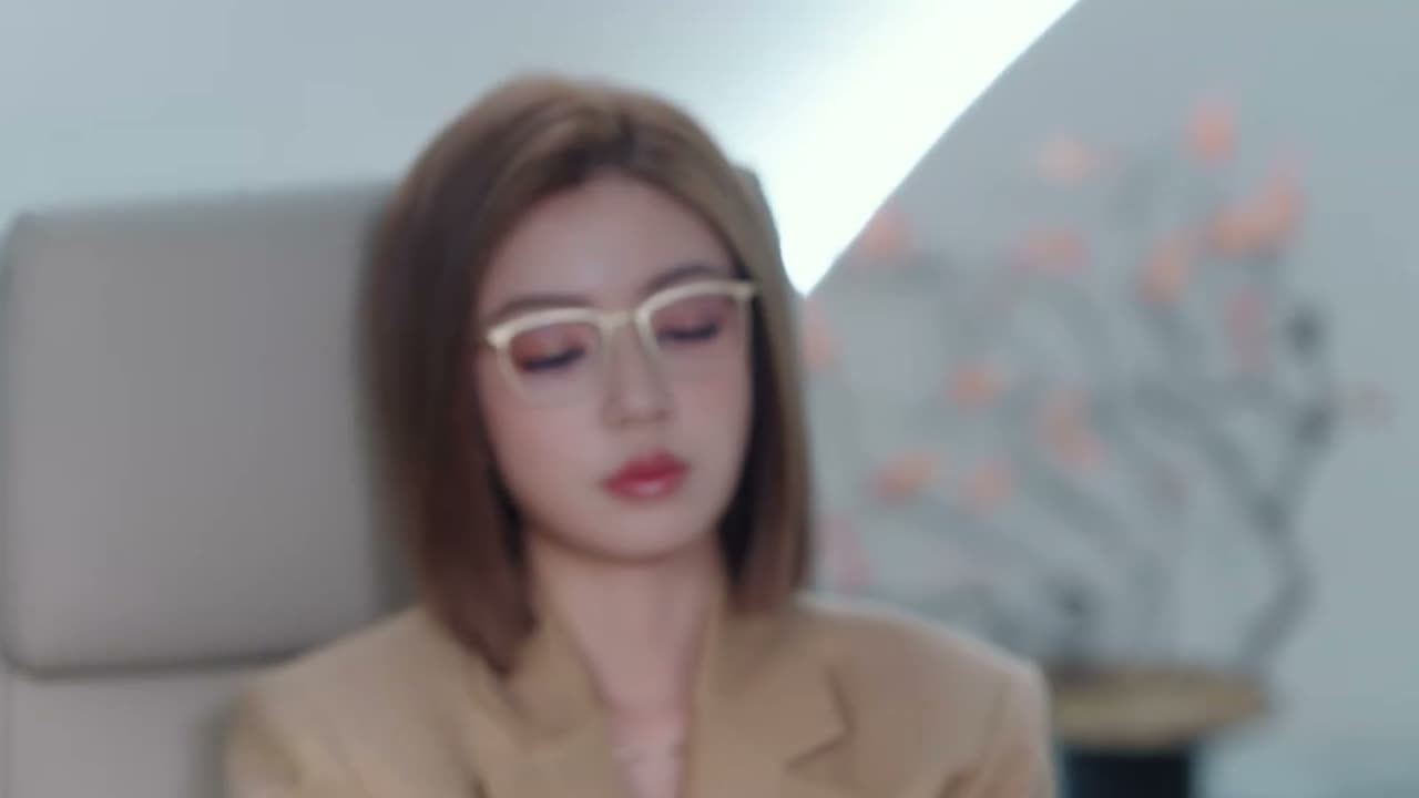 您好 您拨打的电话暂时无法接通