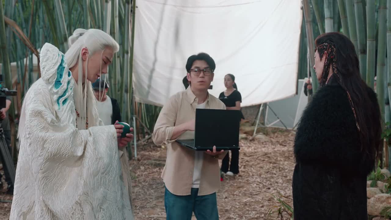是啊 编剧老师 你就不能有点 自己的艺术坚持吗