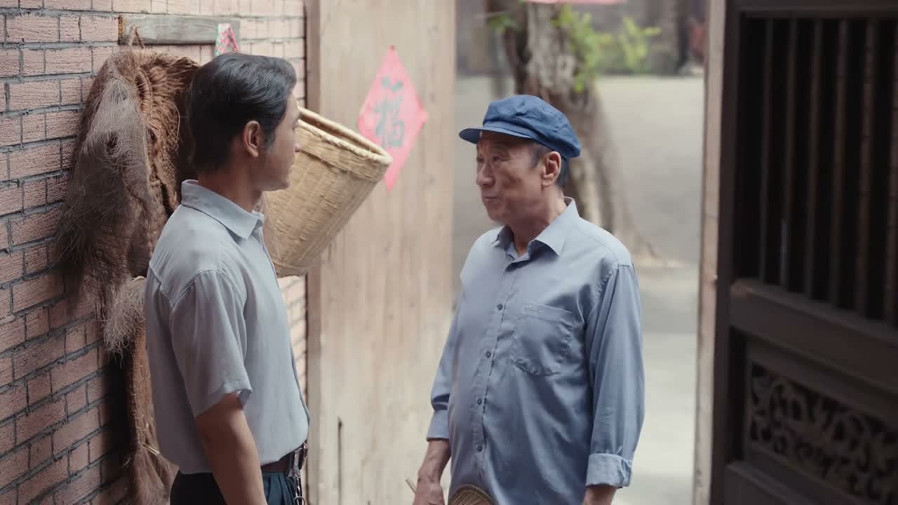 每次都站在门口 也不进来