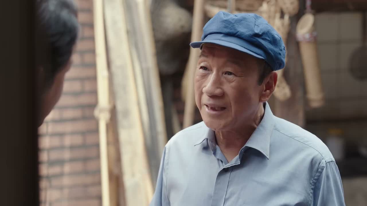 下个月他就能回来了