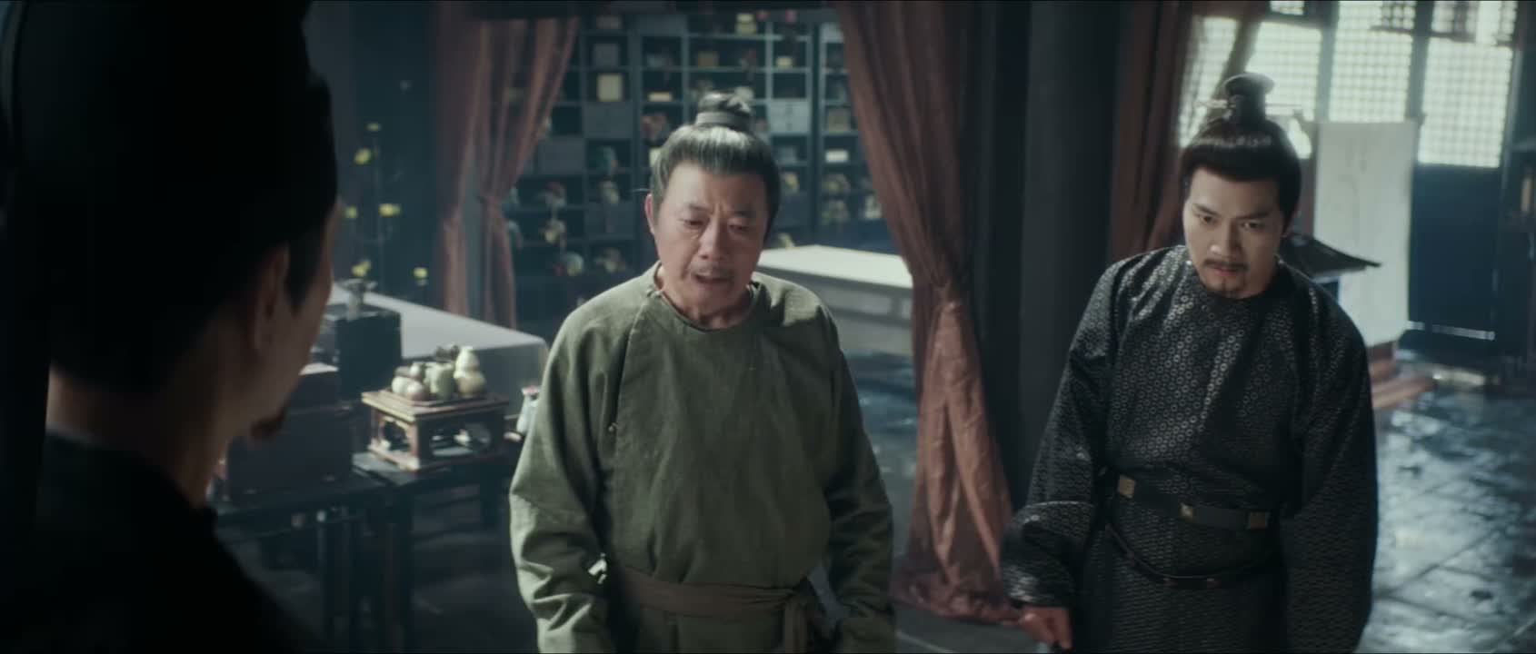 他表面上看起来高人模样