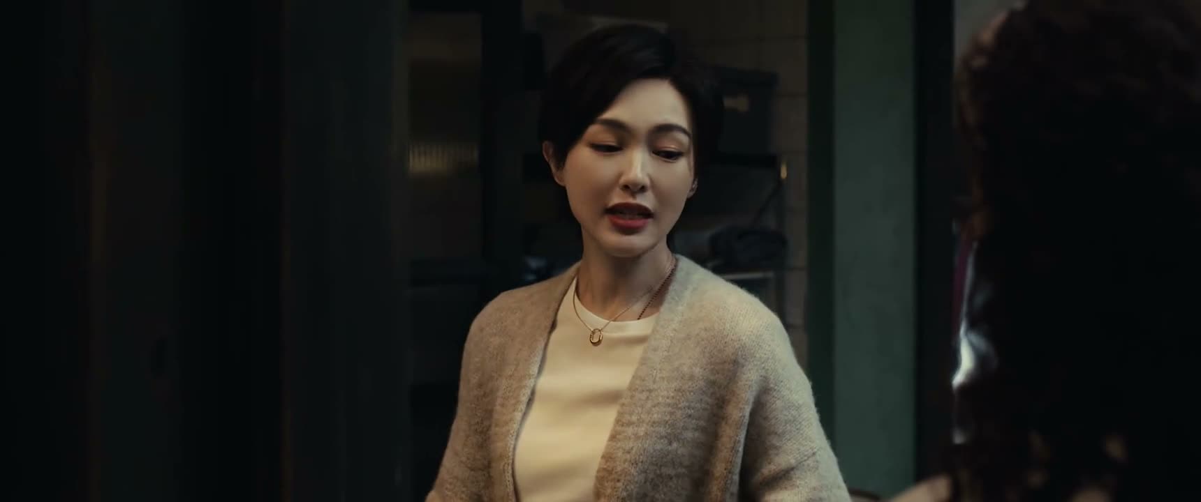 她是你妈 你没有必要这样去逼她吧 这是她逼我的