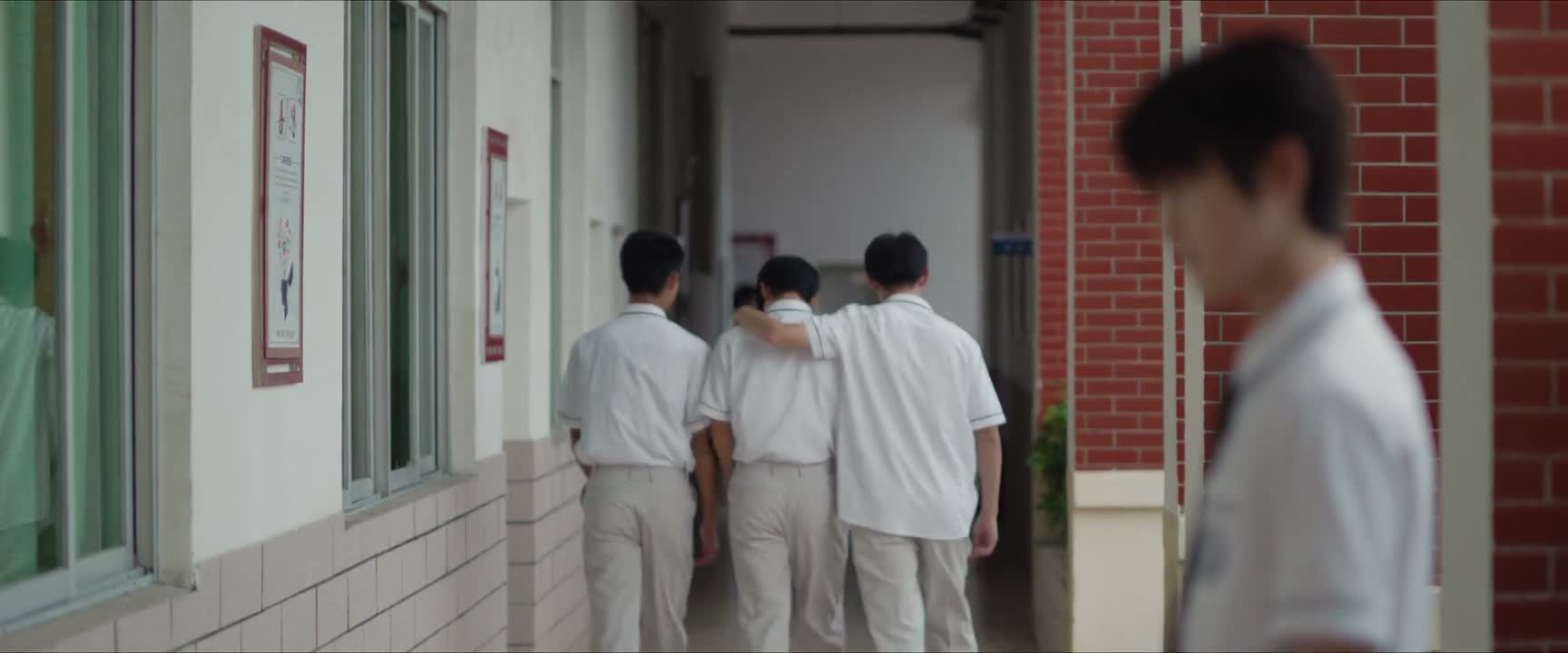 不愿意见着他 我也不愿意