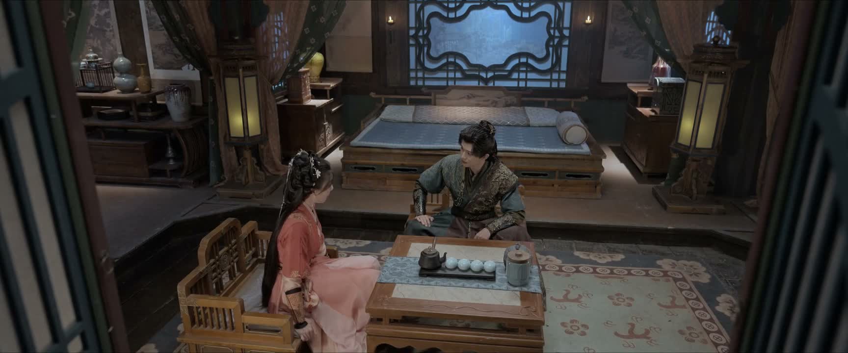 我还是想跟你回渭县生活