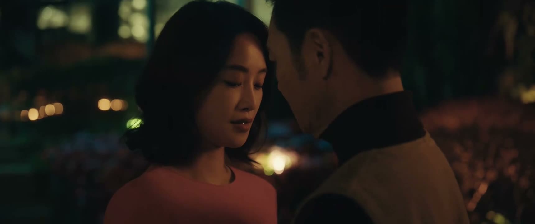 可能是因为我结婚太早 谈的恋爱又少