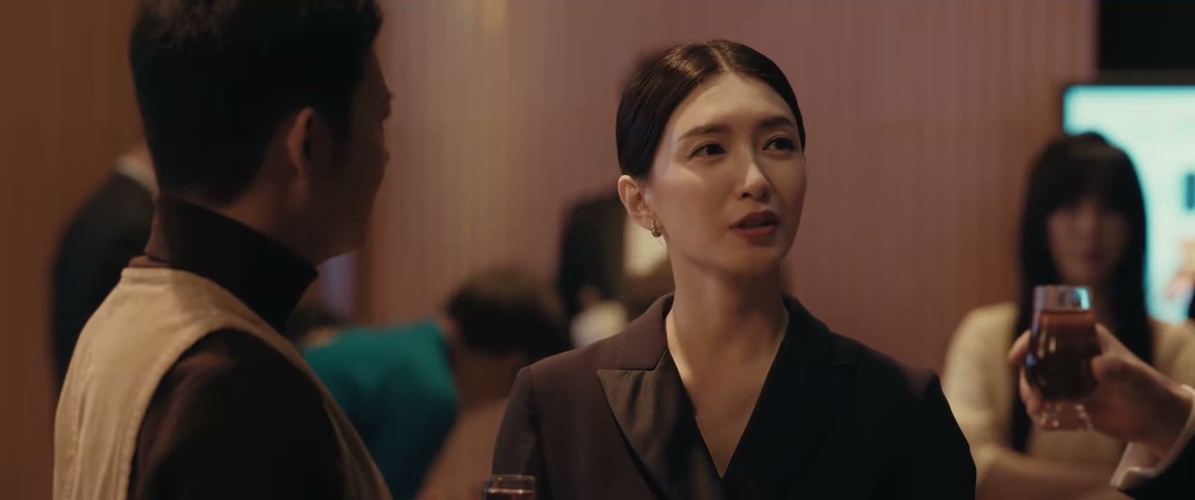 沈总是前辈 我们是晚辈