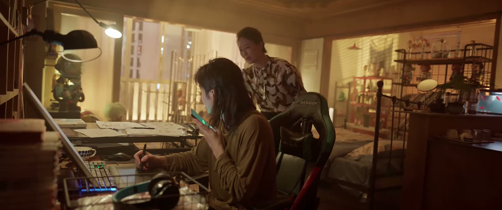 你现在不就在实现自我呢吗