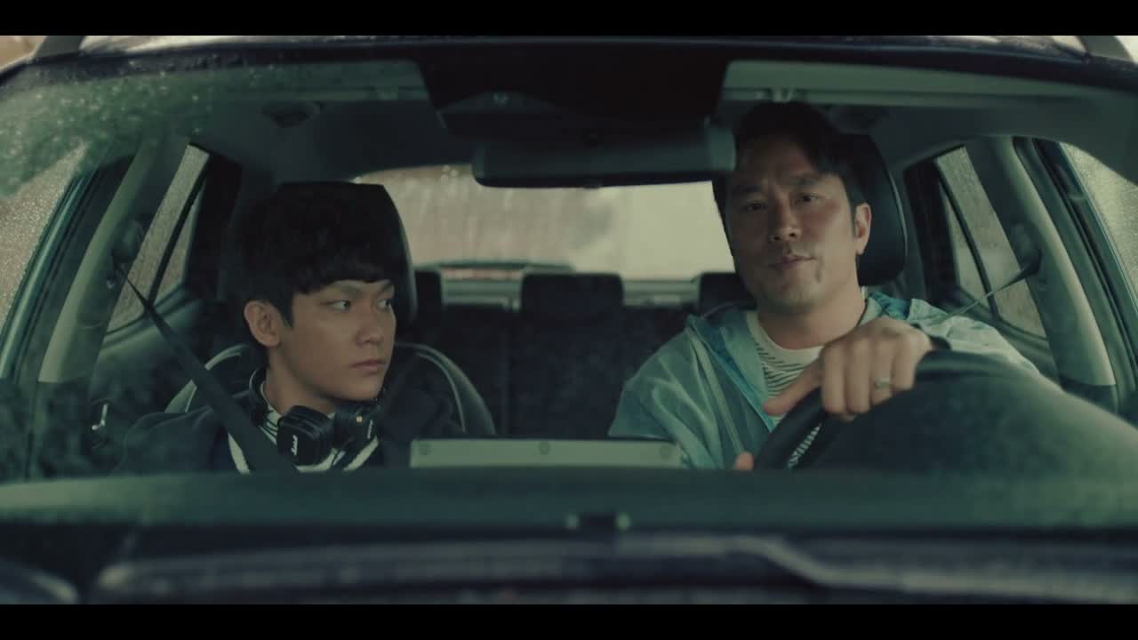 我才不要跟自己的儿子讲心事
