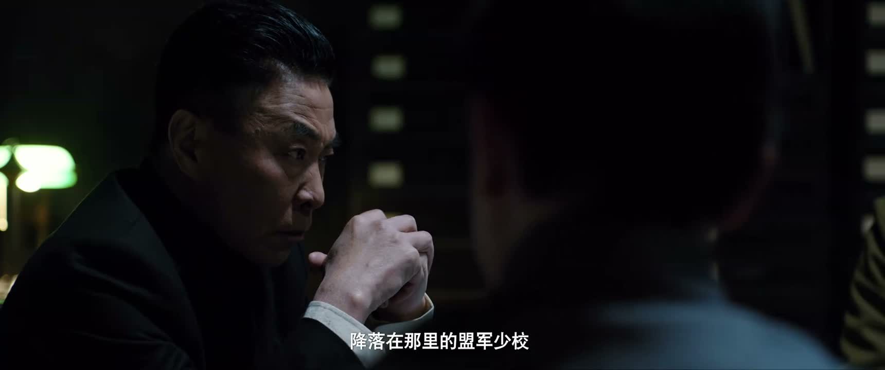 降落在那里的盟军少校
