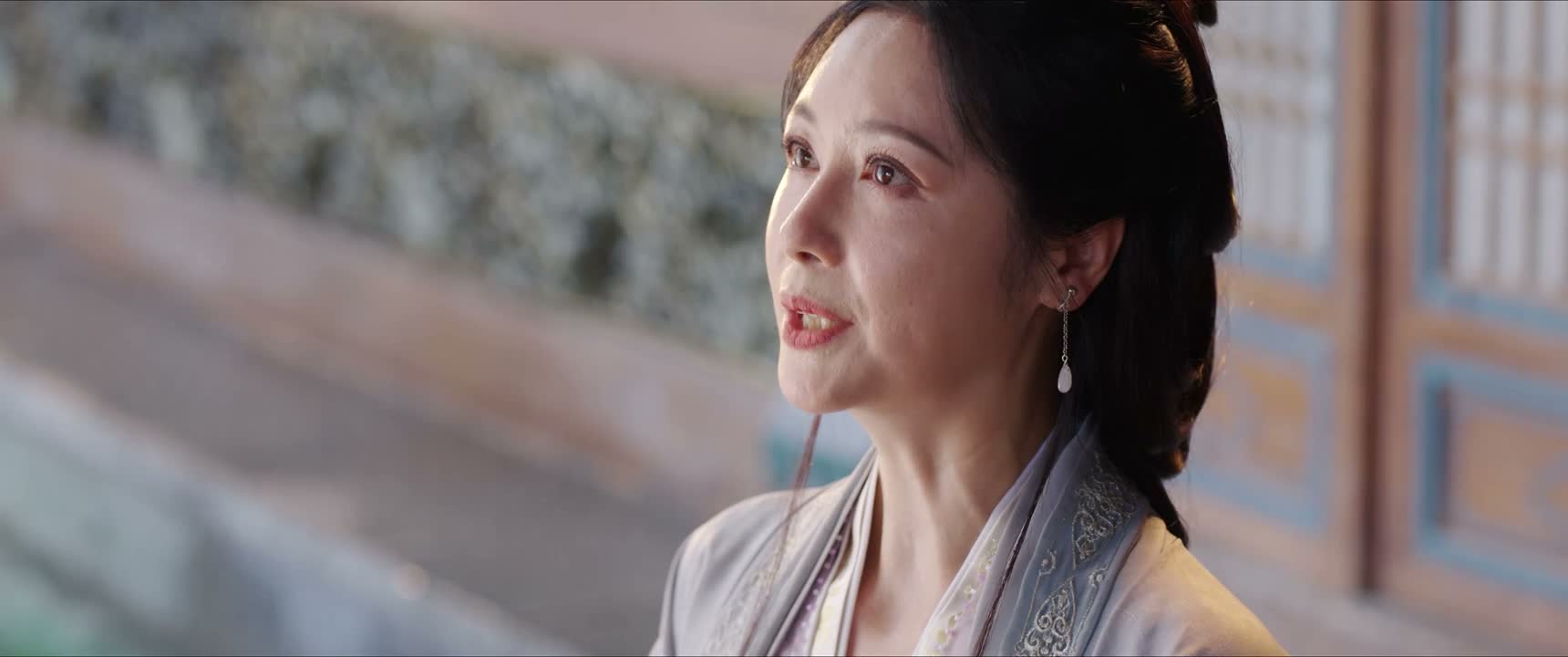尽快离开京城吧