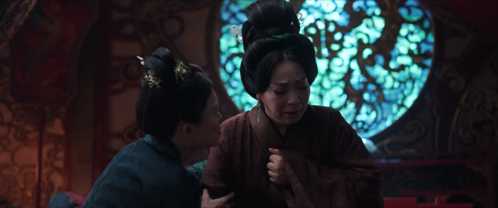 要不要奴婢请太医来