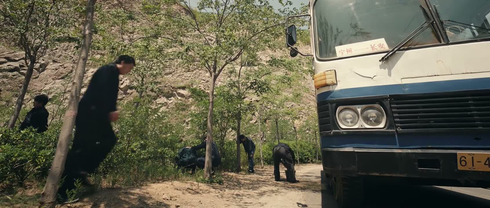 你看 你把我车给我吐成啥了