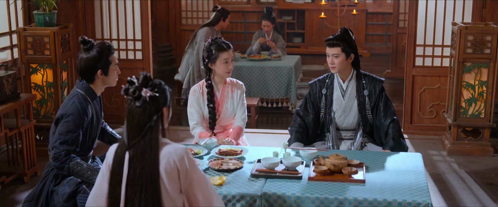 前辈也会手语