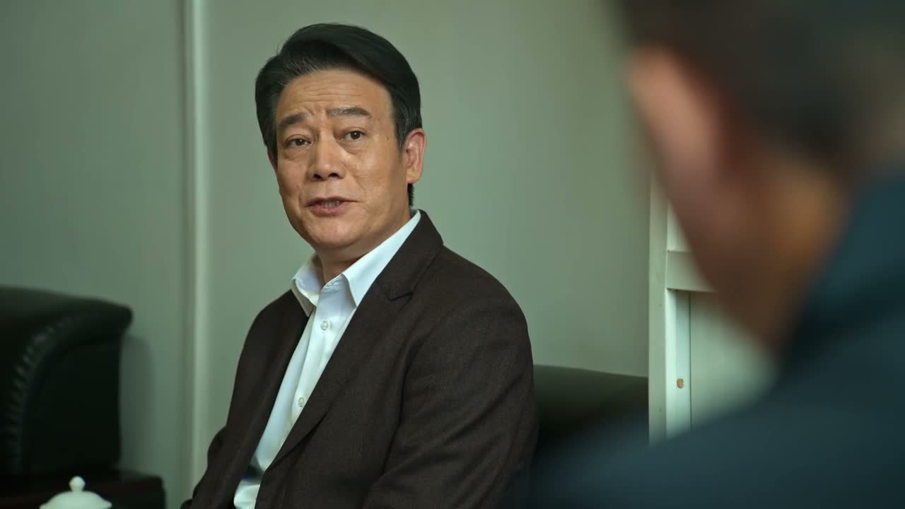 必须严惩 决不姑息