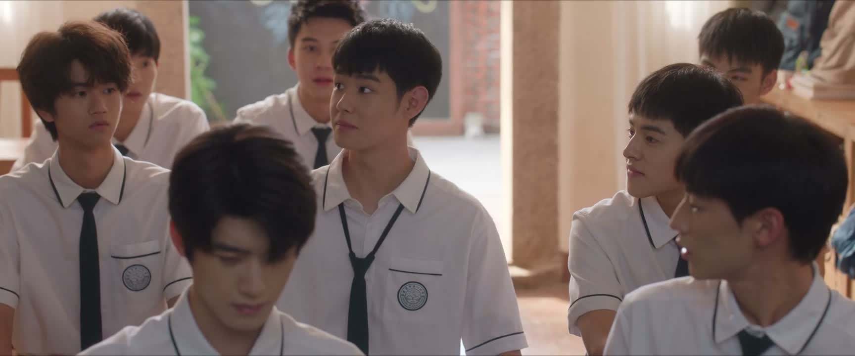 别看我 我 我没法先表态