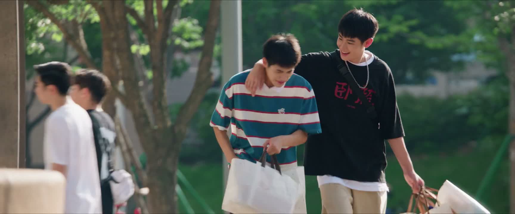 你根本不知道啊 我现在晒得跟煤炭似的