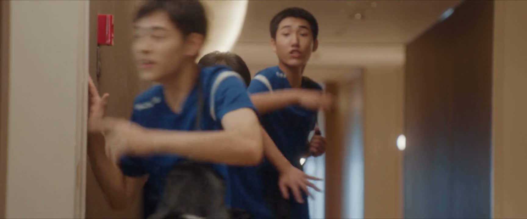 我去电梯去啊 小鹿 我也去