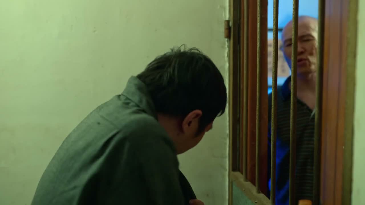滚远点 别死我家门口