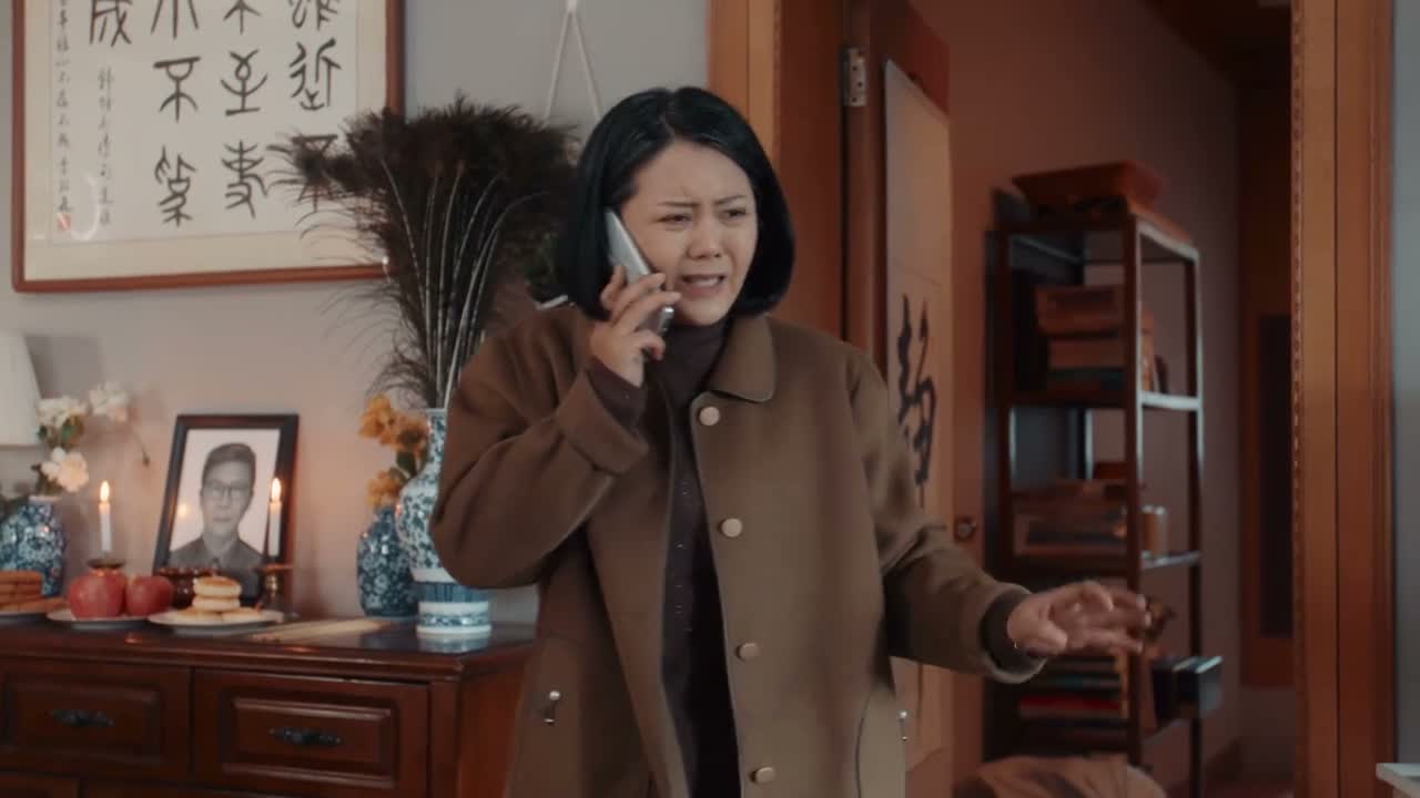 我家里现在乱得都插不了脚了
