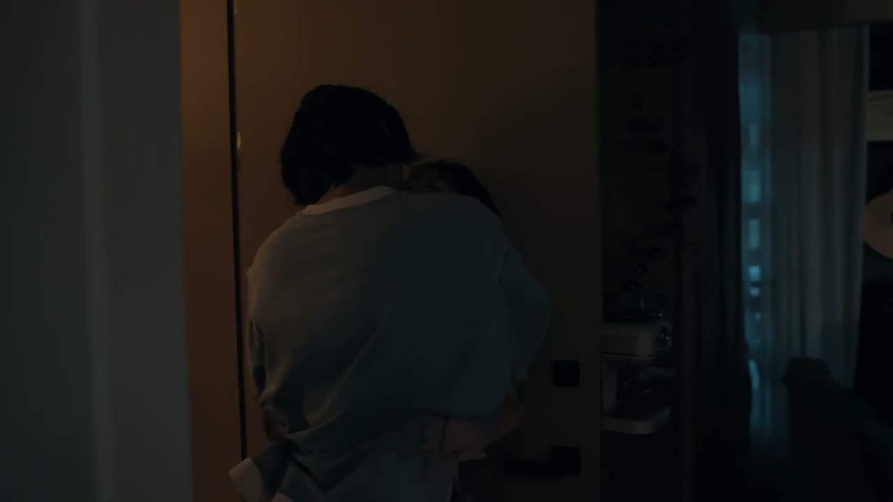 她能做回真实的自己