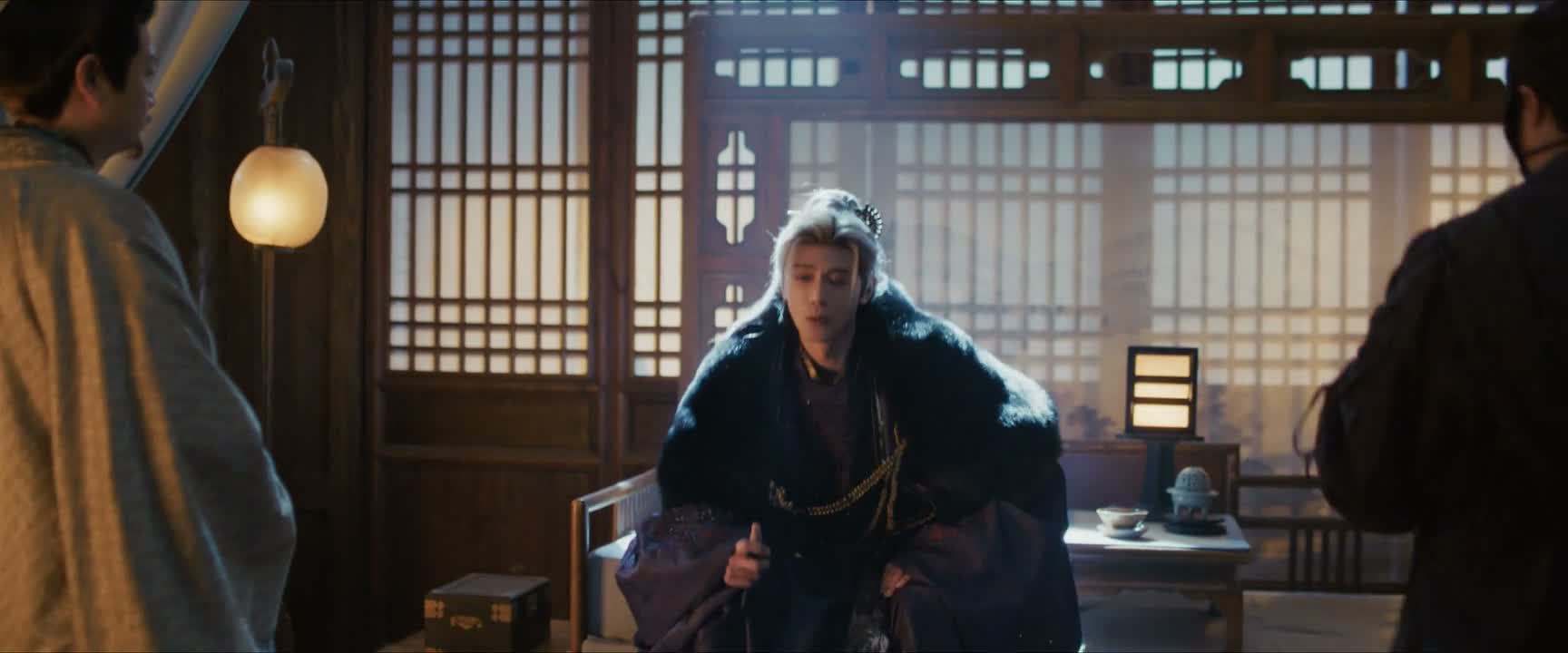 孤刚刚遇到一个死人