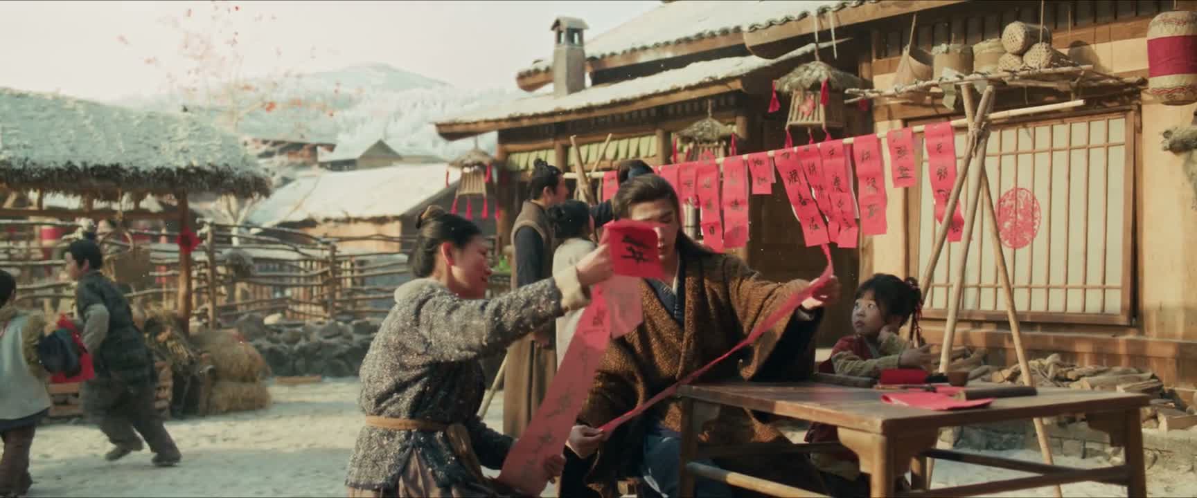 牛背驮春耕绿野