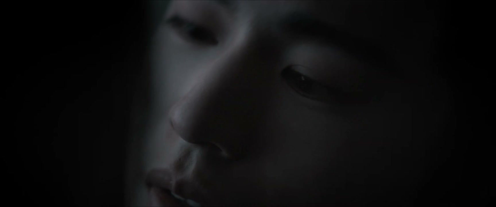 身上有一股陈皮糖的味道