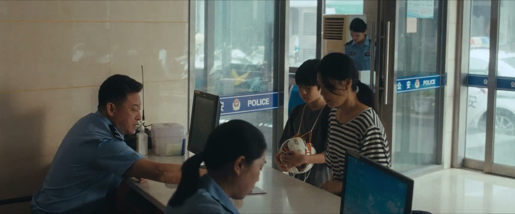 这里签个字就可以走了
