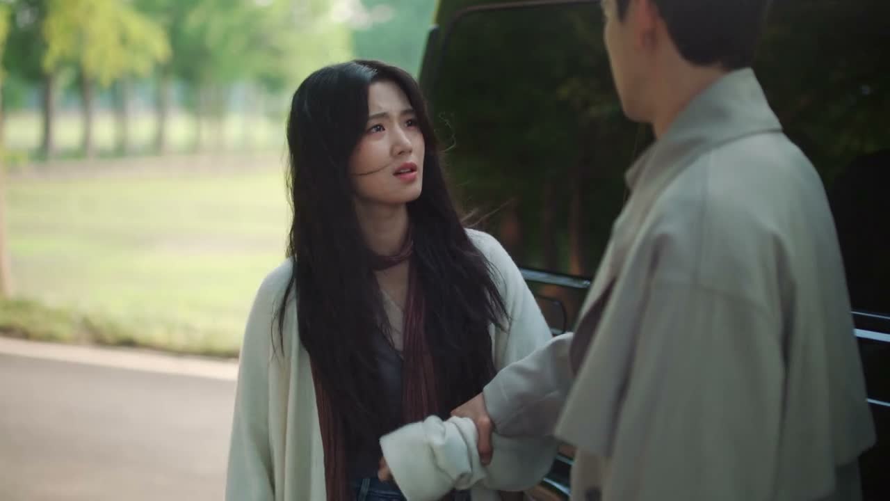 抓着我干吗 放开