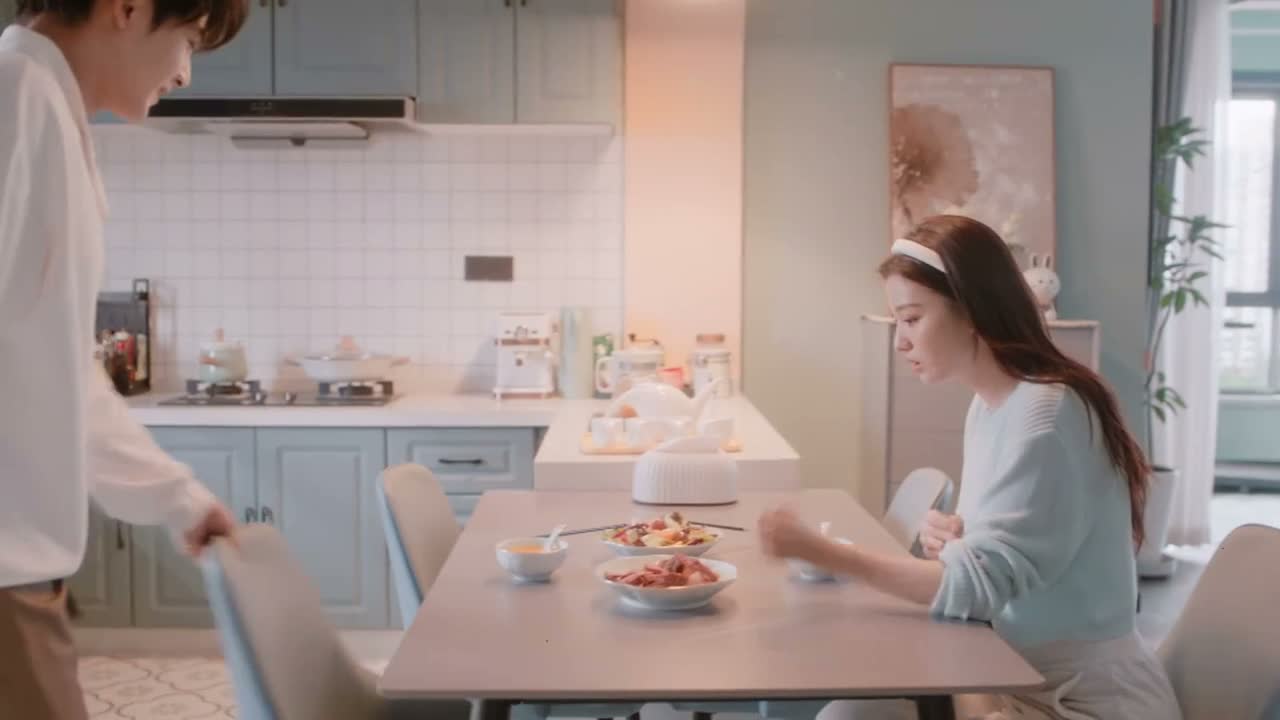 这 换餐具了 以前那套呢