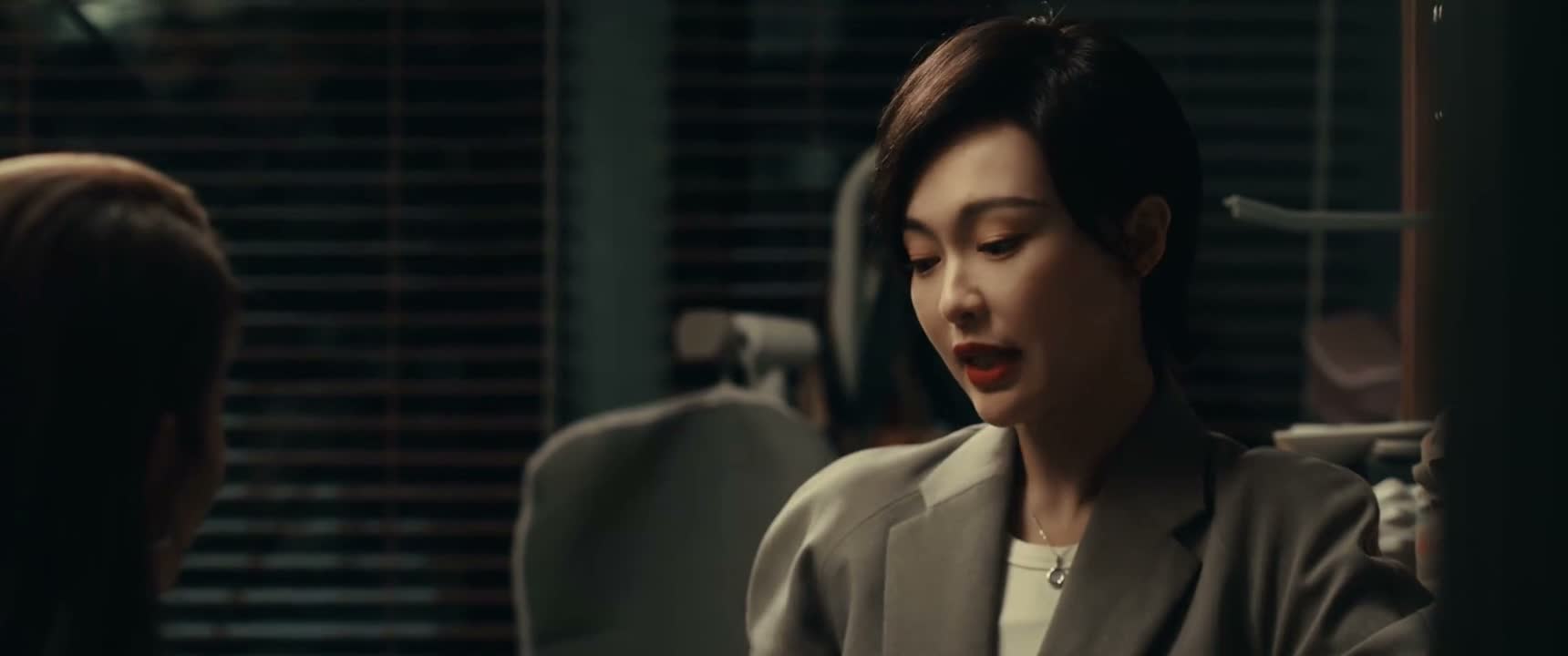 但他嫌人家过于美化他 所以不让播