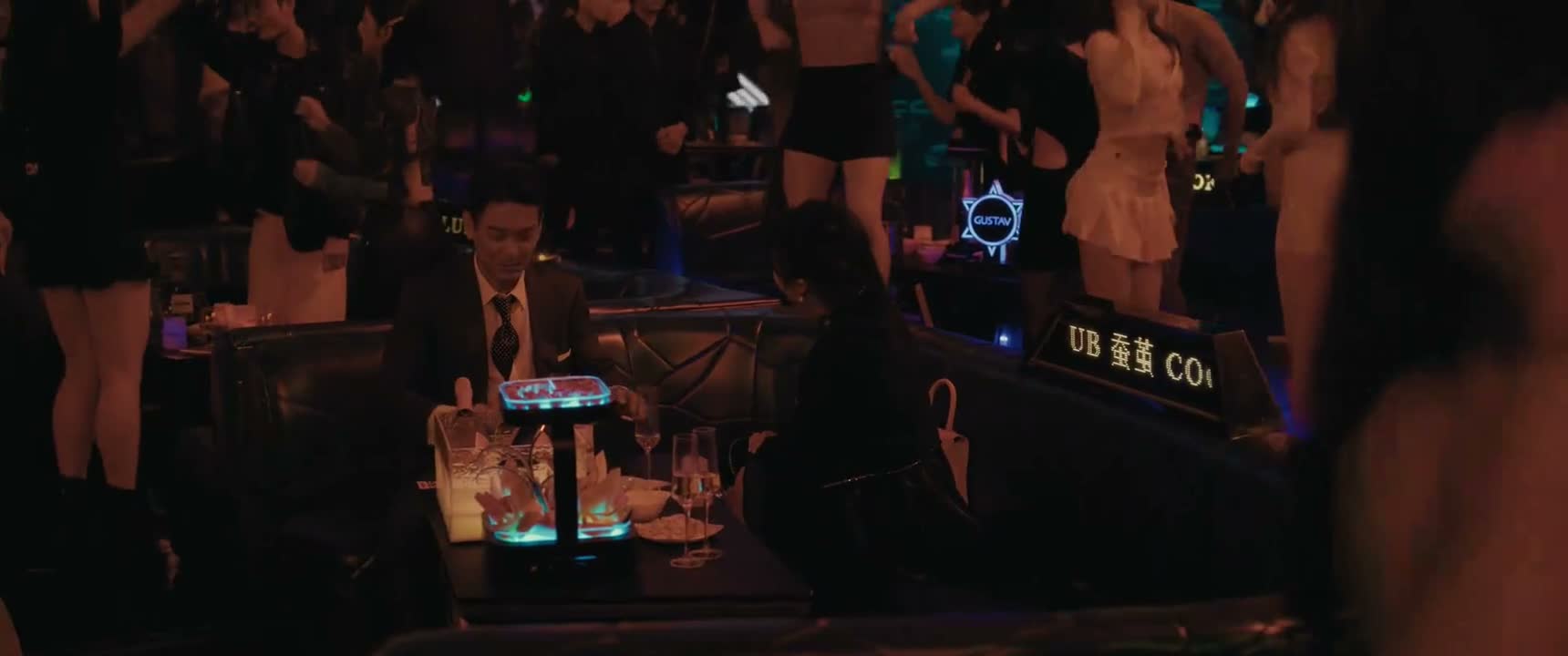你们是不是没有做过酒店 不是 我当然做过酒店