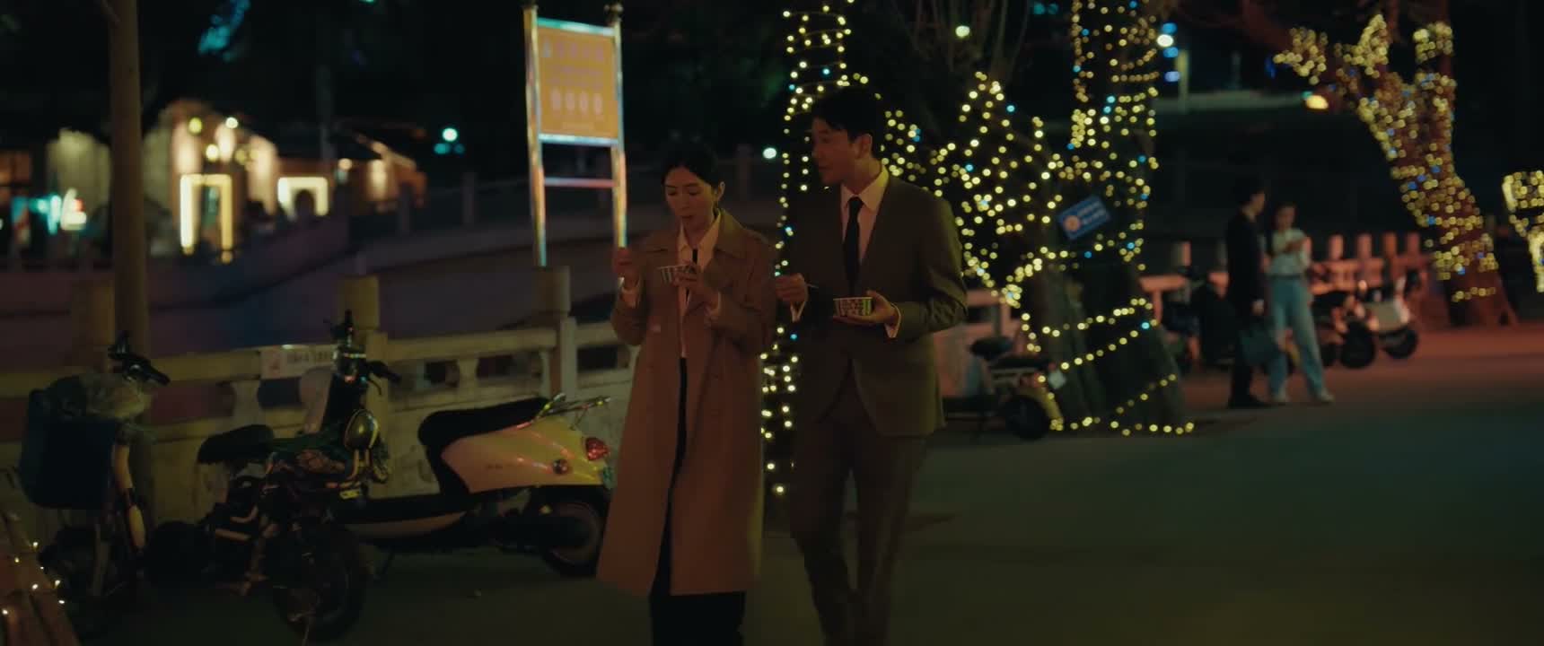 生怕他连任之后 就再也没有机会了
