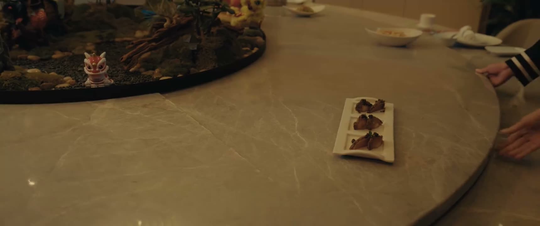 这家餐厅是会员制的 它不同的节气