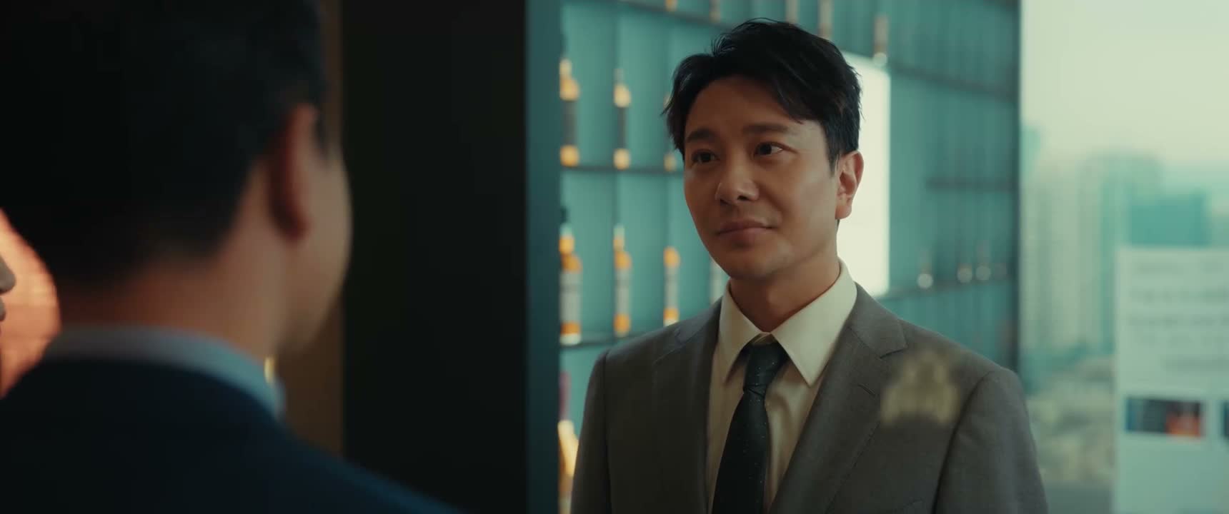 这位是我的老同事高嘉伟