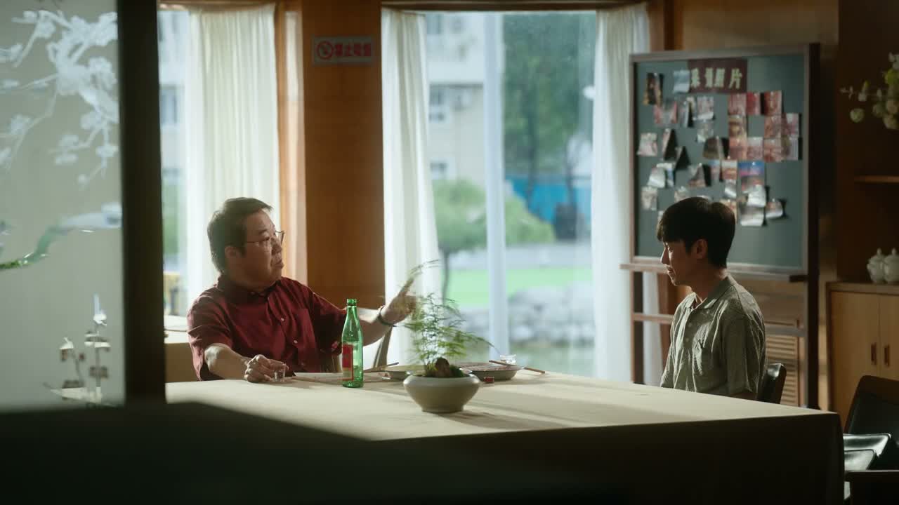 不不不 先不告诉他