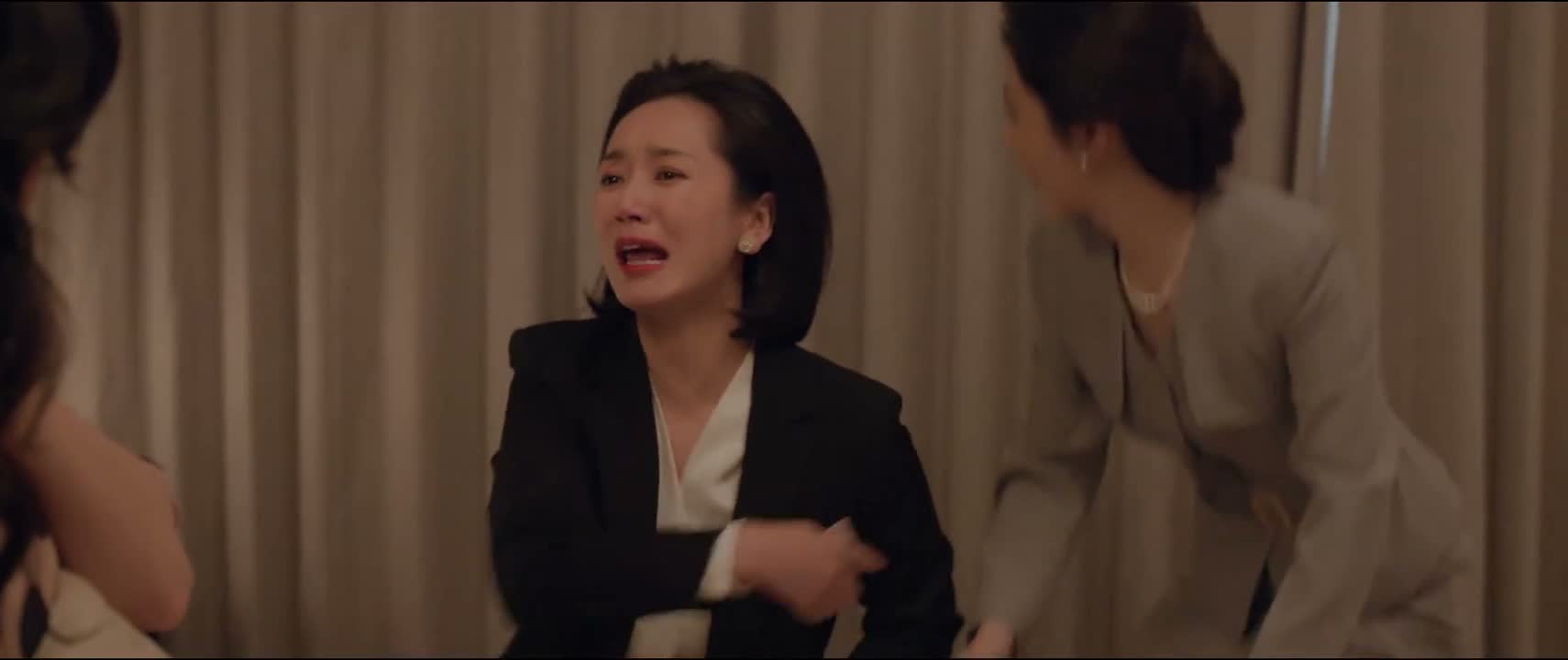 我俩以为你想不开呢