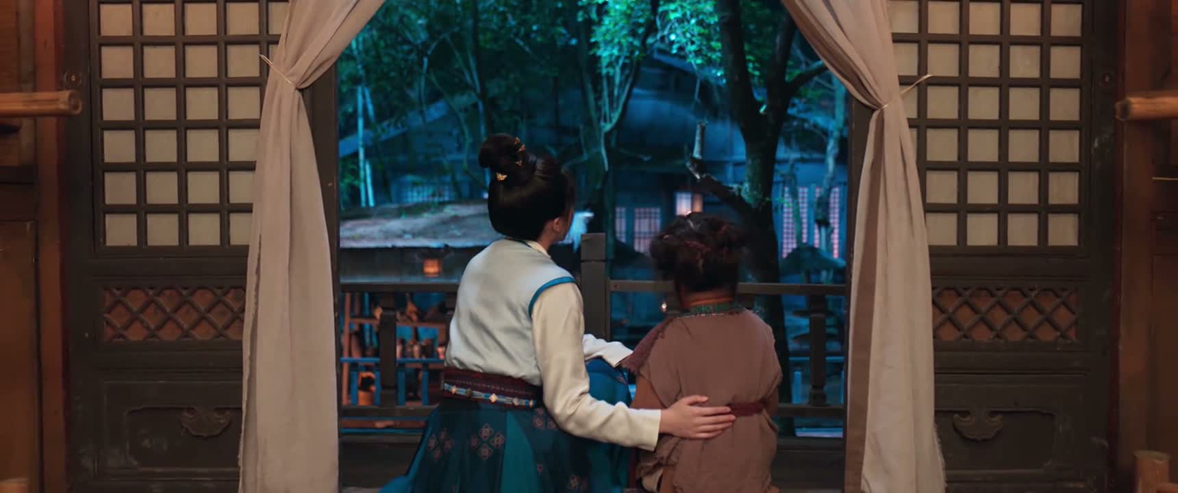 能把半边天都映亮