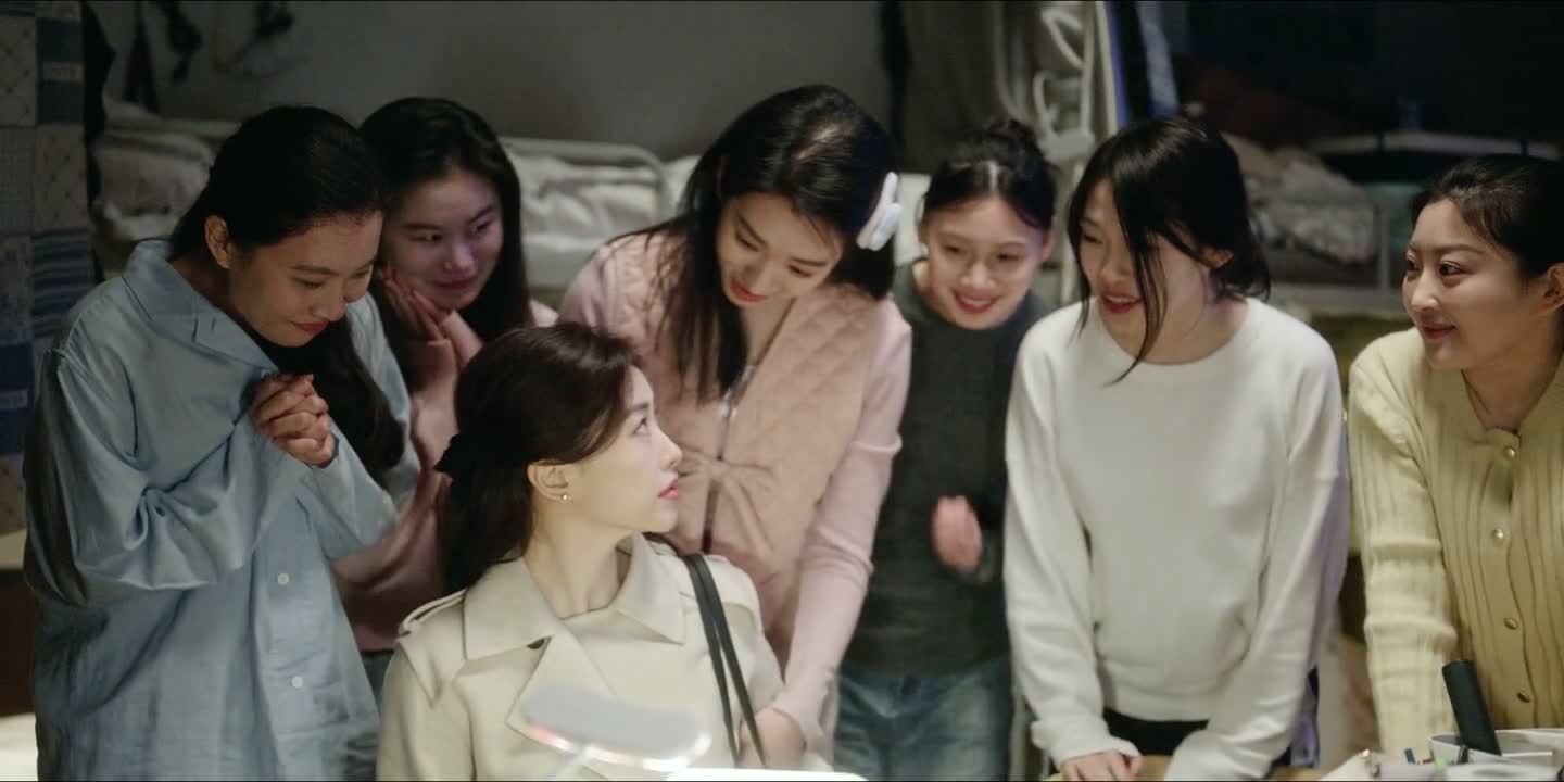 你是怎么跟纪黑卡混熟的