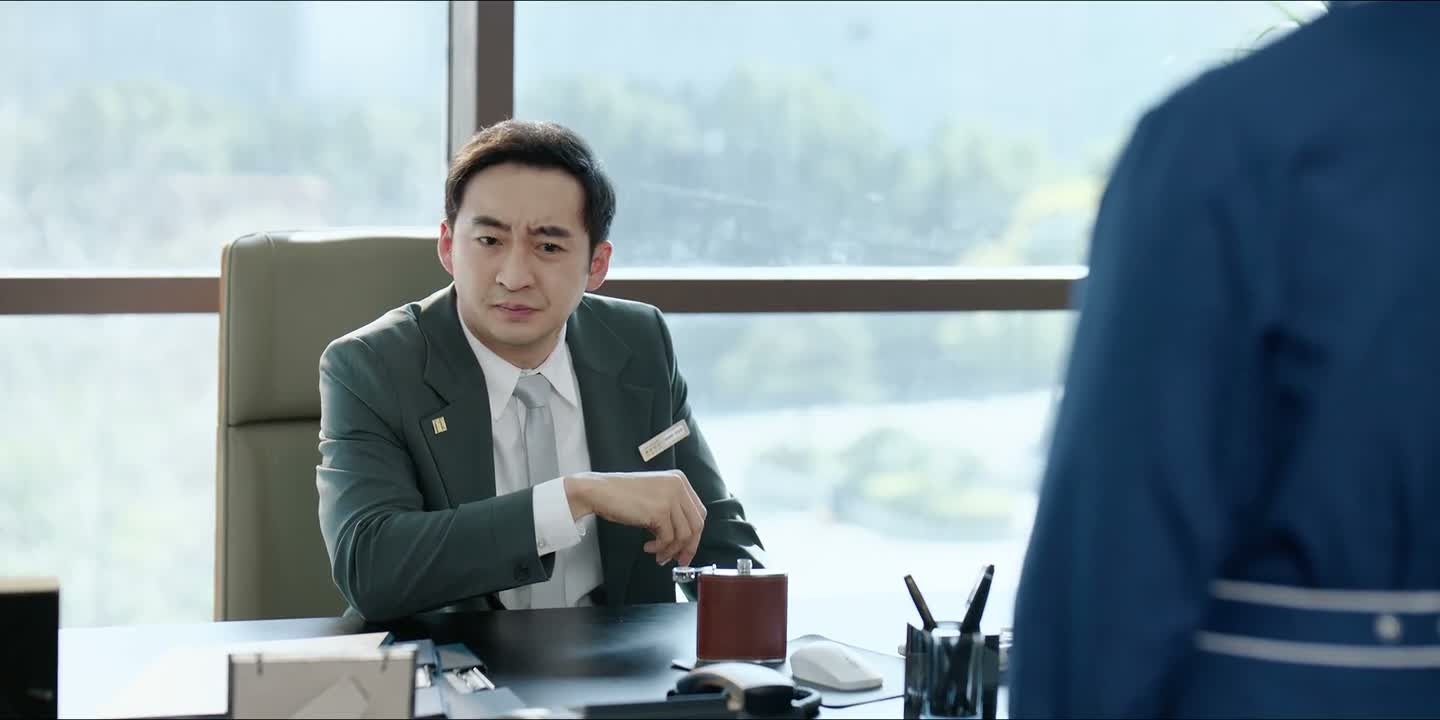 是那个叫许蜜语的自作主张